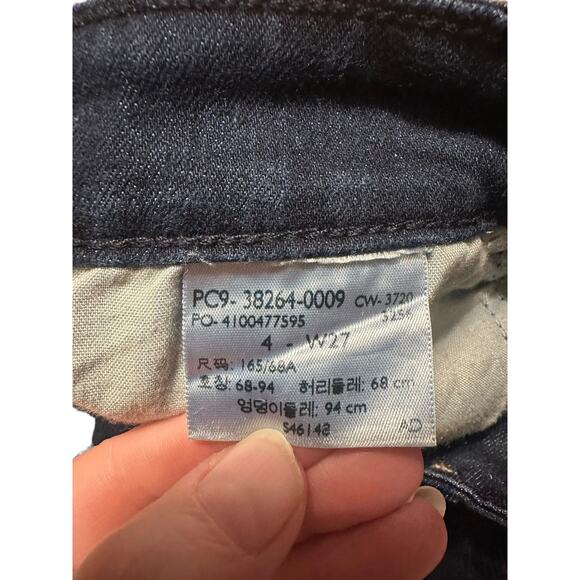 Signature Levi Strauss Blue Denim Jean Shorts Size 4 - Picture 4 of 6